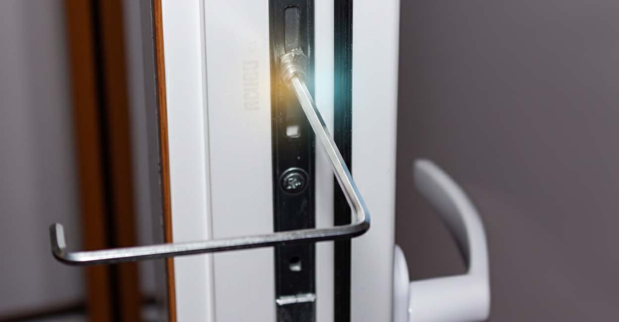 Detail seřízení okna na zimní a letní režim